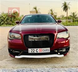 کرایسلەر 300